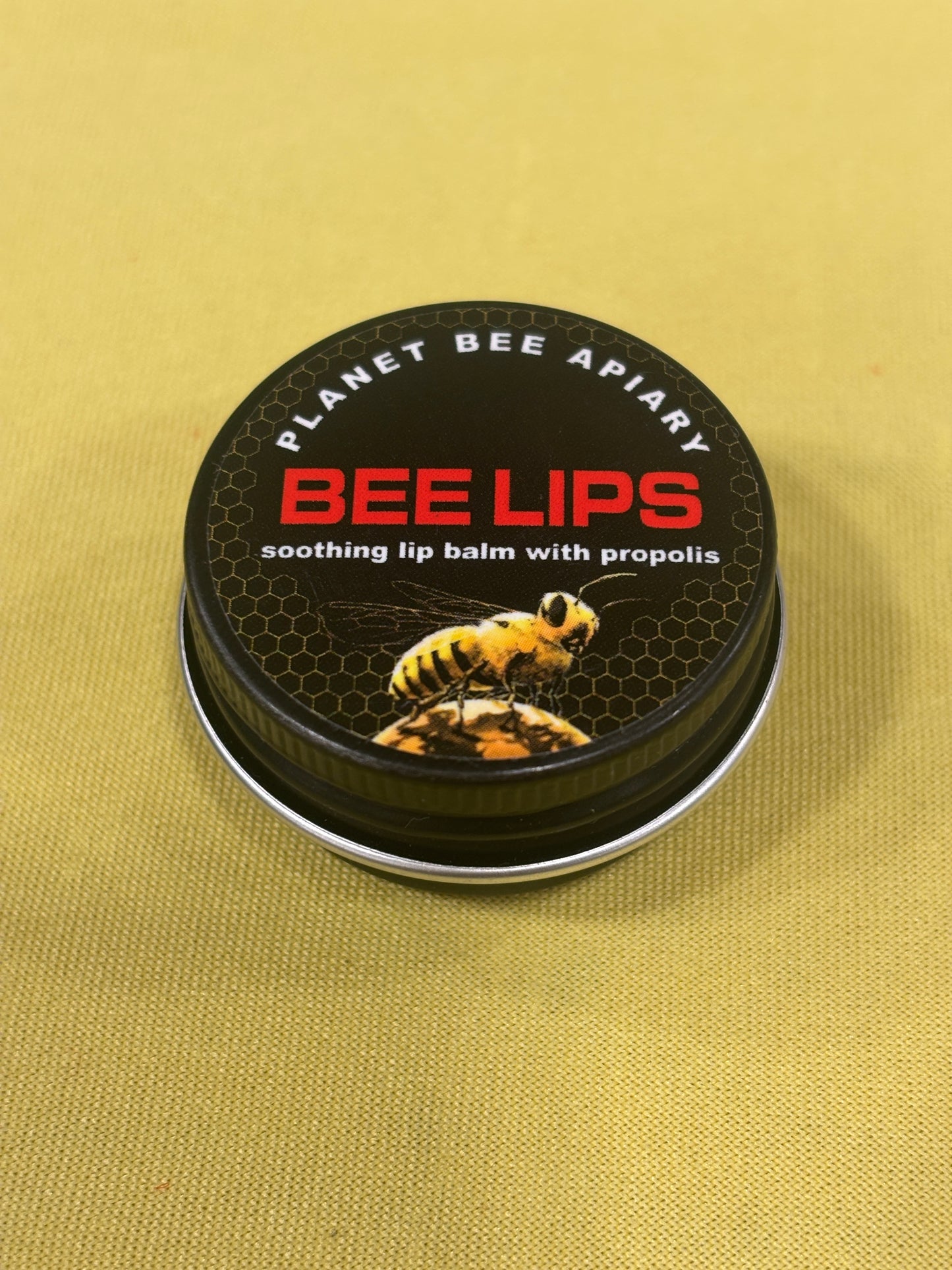 BEE LIPS tin